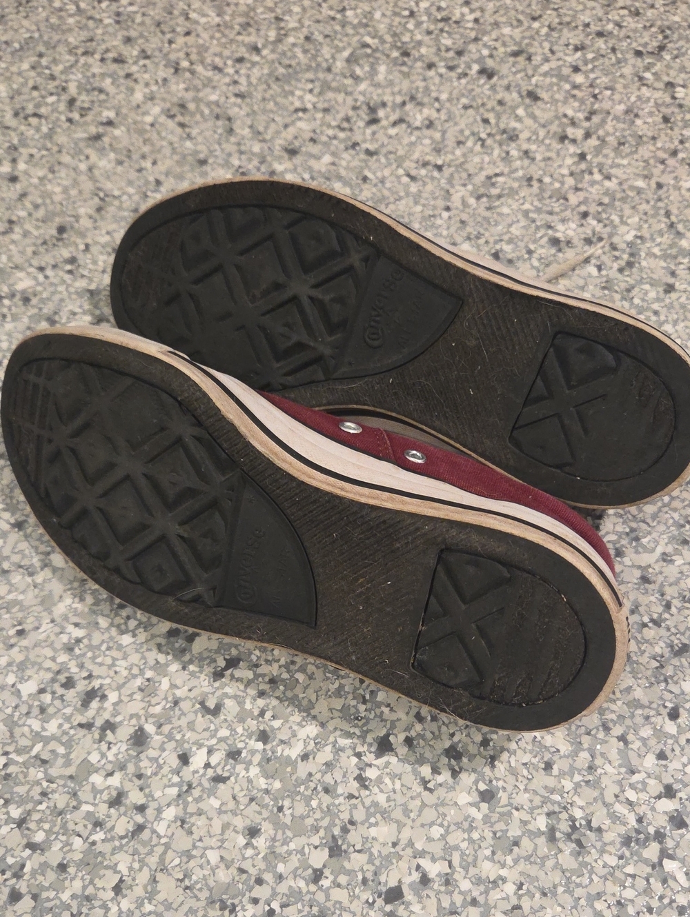 Maroon Converse Shoes Size 9 - Picture 5 of 6